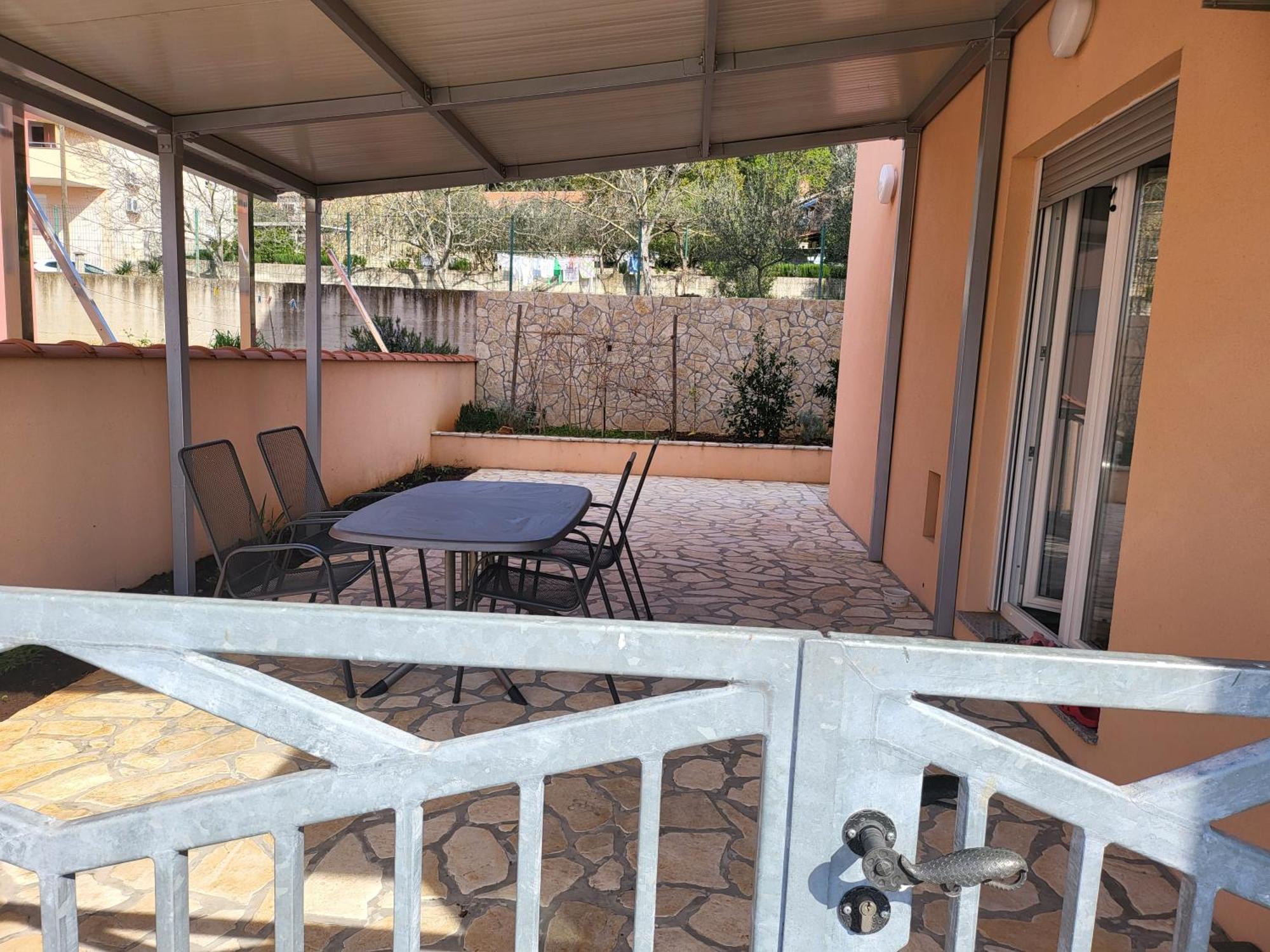 Apartman Leanton Пула Экстерьер фото